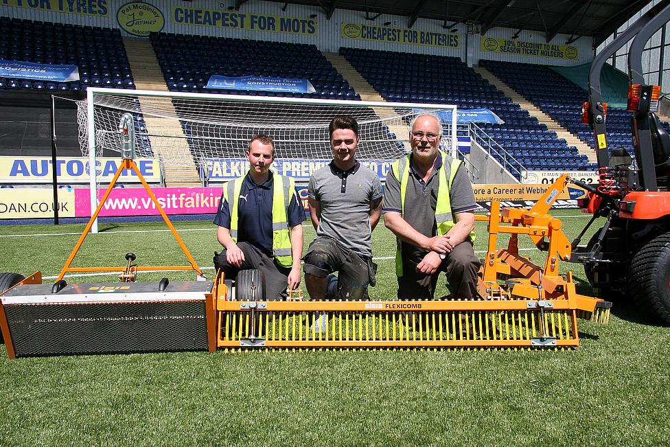 Article - SISIS-helps-to-Maintain-Falkirk-FC's-Synthetic-Pitch